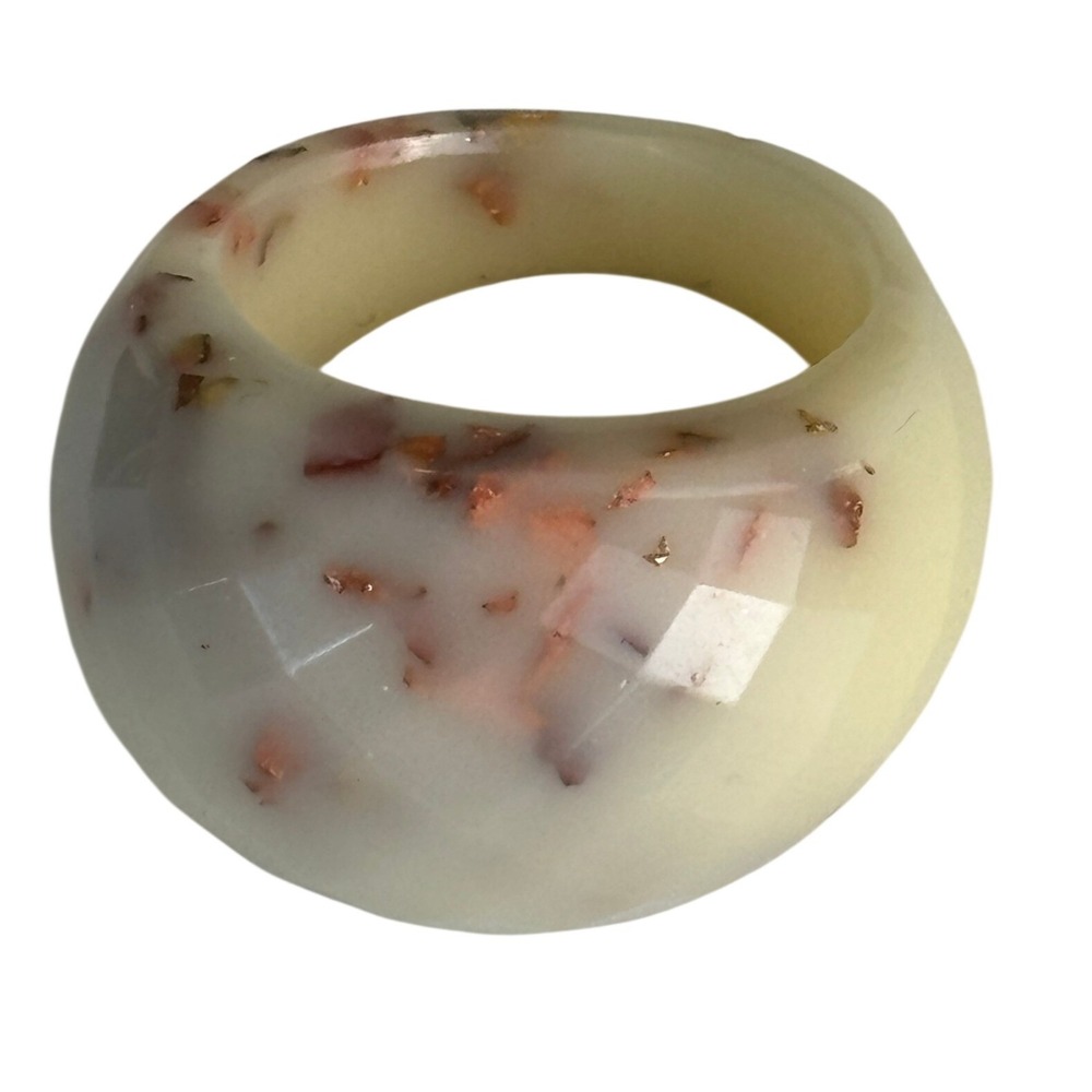 Sculptural Cream Resin Ring Faceted Dome Rose Gold Flakes Size 7